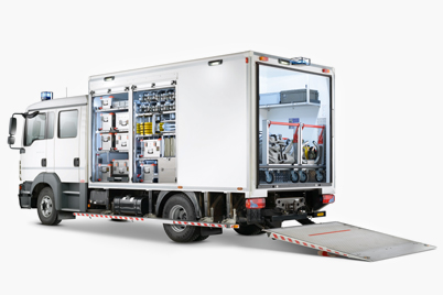 Plateforme élévatrice d'un camion ambulance équipée de paliers lisses iglidur®