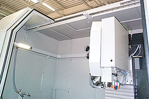 igus® nei meccanismi di guida degli sportelli