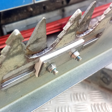 Disques de glissement imprimés dans une faucheuse