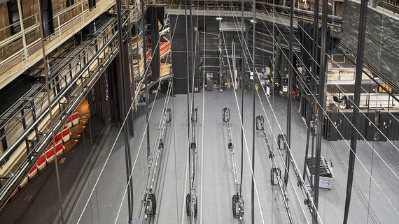 Équipement scénique avec e-spool