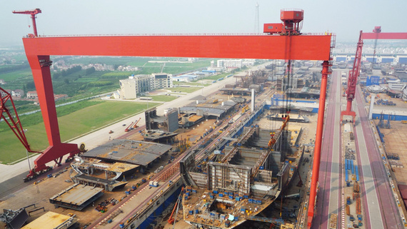 Grue de chantier naval