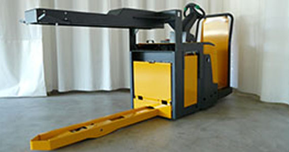 Asse lineare drylin SHT nel carrello elevatore