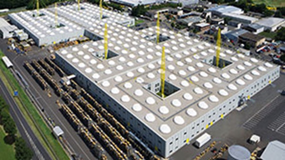 Vista dell'attuale fabbrica flessibile di igus® a Colonia.