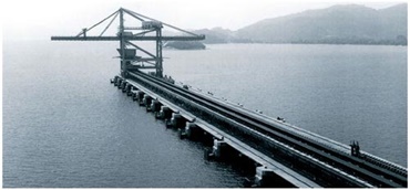 rol e-chain - achieves very long travel lengths