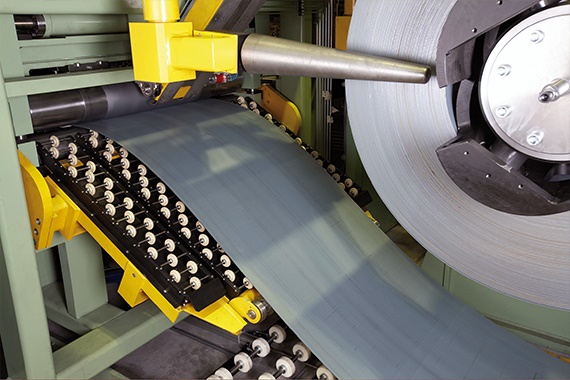 Smooth-running iglidur conveyor rollers in use