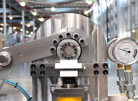 Laboratorio per test di carico su cuscinetti