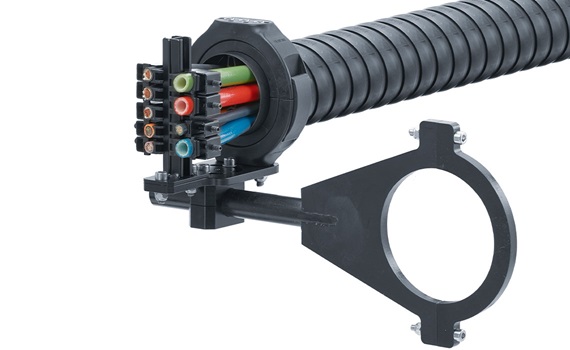 Spannschelle für Achse 6