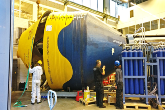 Convertitore di energia del moto ondoso CorPower Ocean