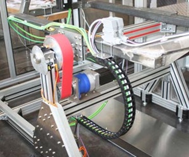 Chaîne porte-câbles en polymère