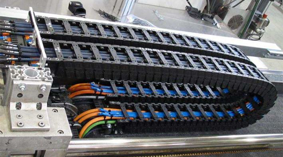 Test 4404 - Servocavo CF270.UL.D