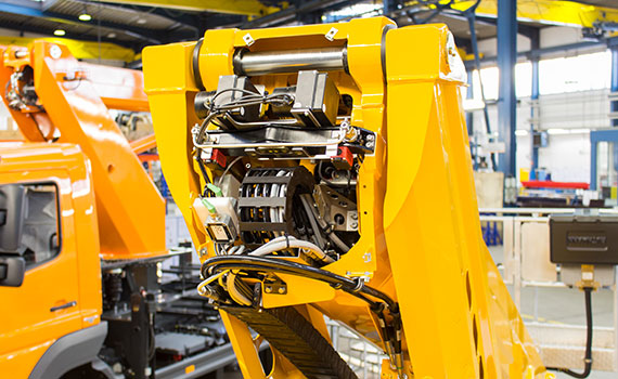 readychains in lifting work platforms